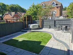 Artificial turf